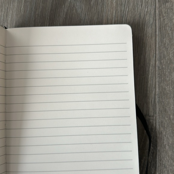 ♠️ Kate Spade Large Notebook - Picture 4 of 5